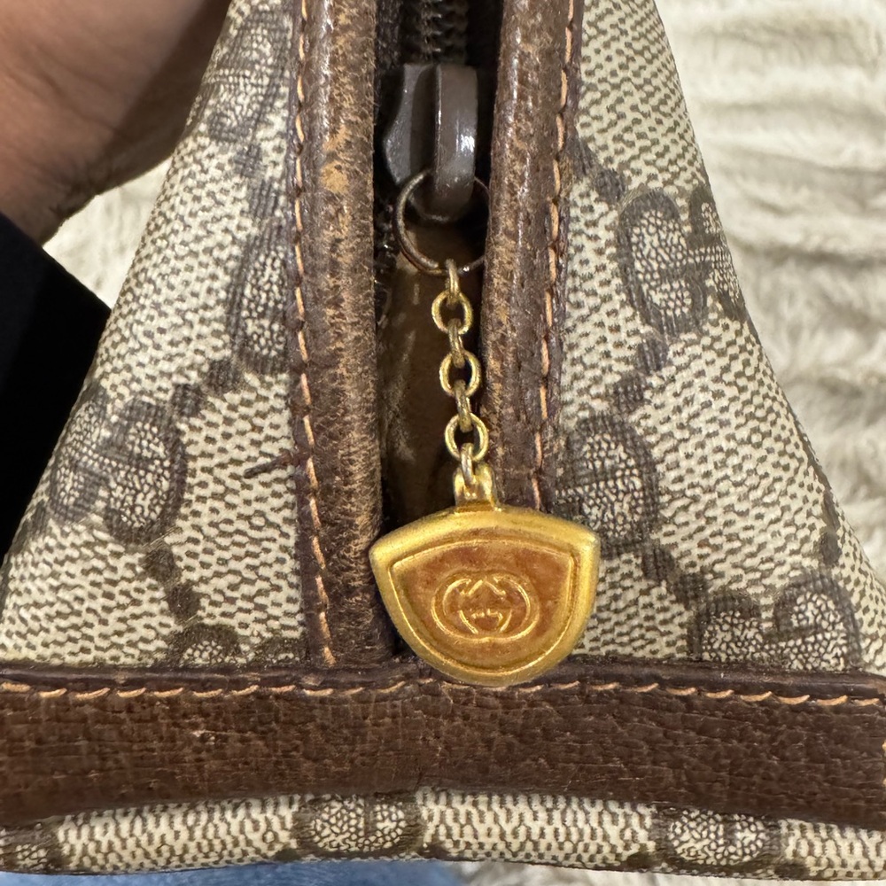 Vintage Gucci GG Supreme Clutch Pouch – Made in Italy - Picture 11 of 15